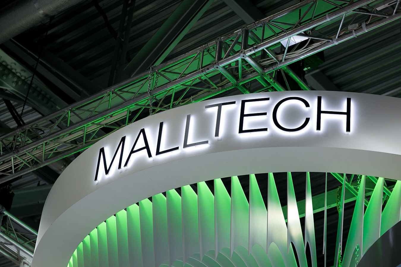 MALLTECH – российская девелоперская компания, работающая в секторе B2B2C.