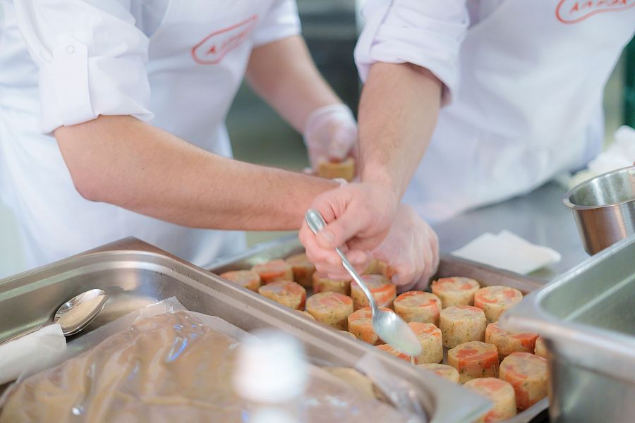 Как готовили конкурсные блюда во время «Приза Радецкого»/ Grand Hotel Europe