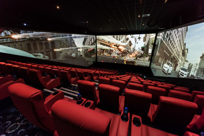 Screen X в кинотеатре Cineworld Screen X в кинотеатре Cineworld