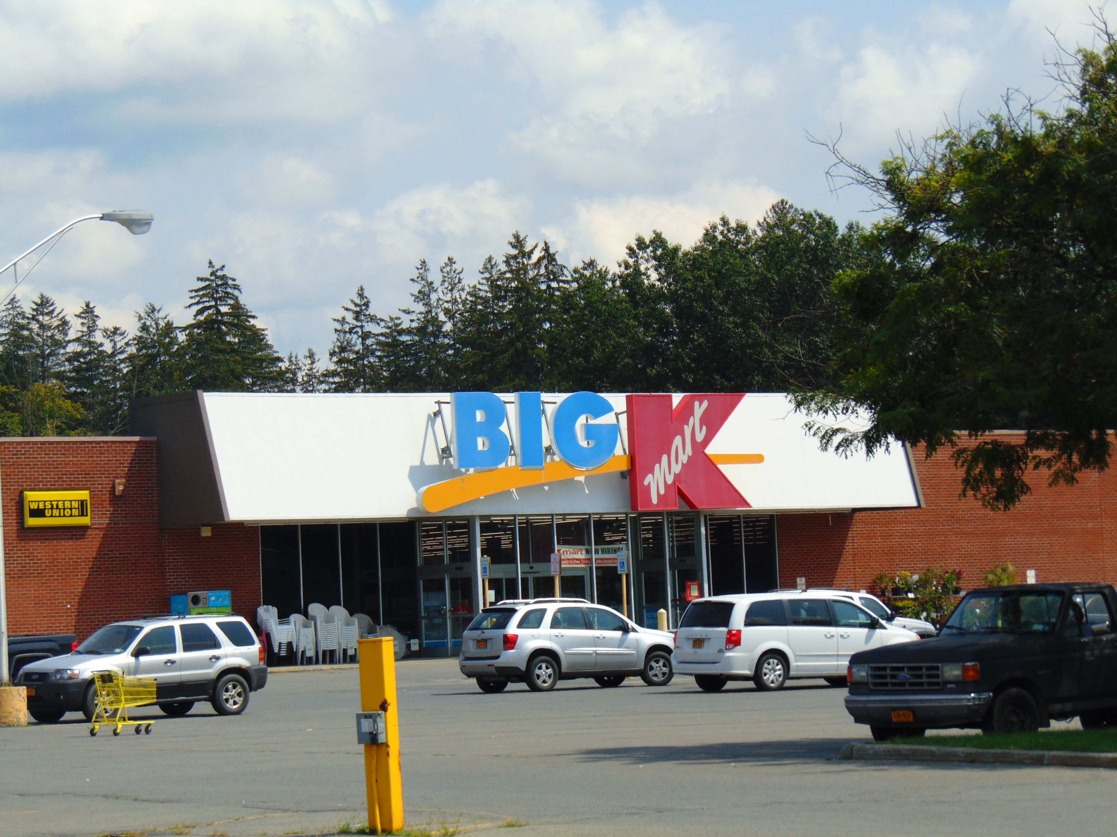 Big Kmart, расположенный в Гринвиче, штат Нью-Йорк.