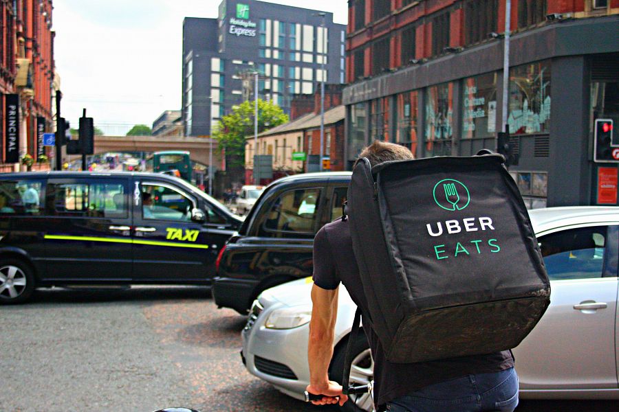 Доставка еды с помощью сервиса Uber