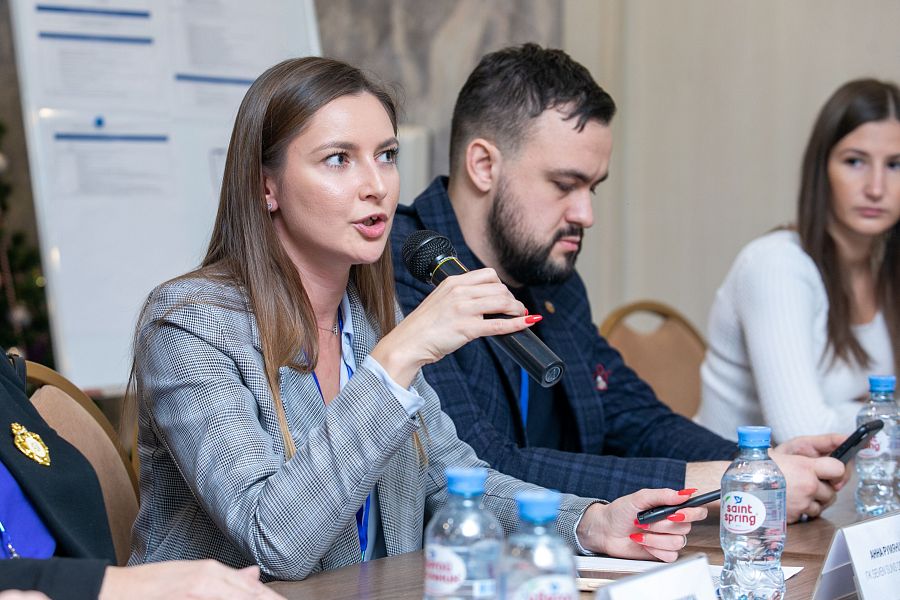 Круглый стол «Как делать: практика работы с персоналом в 2022 году»/ форум «Труд и занятость 2022», Петербург