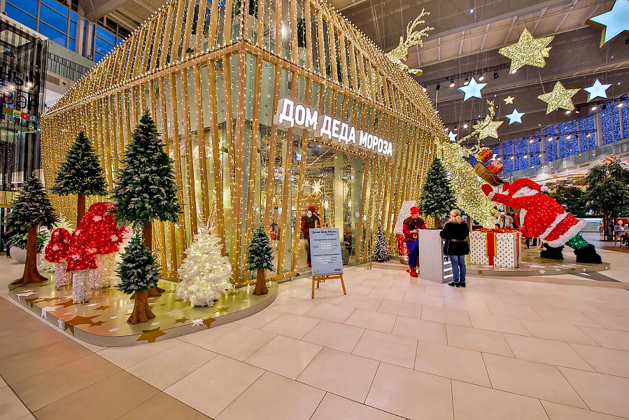 Новогоднее украшение торгового комплекса «Мега Химки»