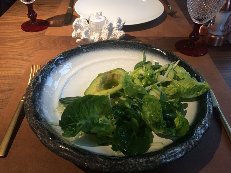 Большой зеленый салат (530 рублей)