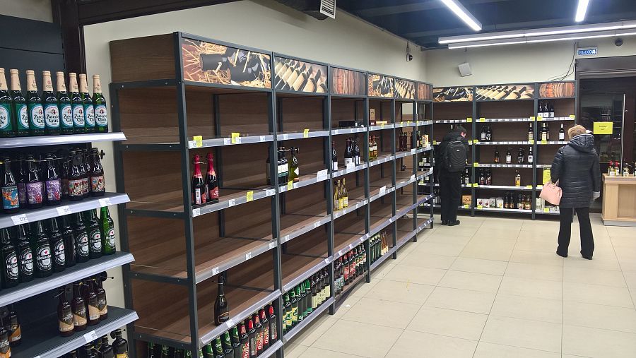 Тотальная распродажа продукции в магазине Spar в Петербурге перед закрытием