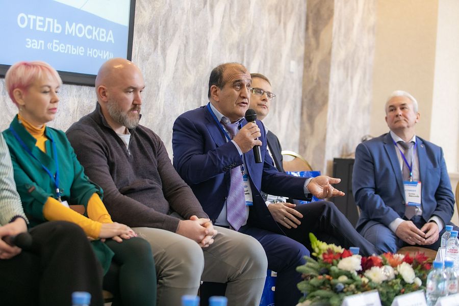 Панельная дискуссия «Что делать: проблемы и возможности» в рамках форума «Труд и занятость 2022», Петербург