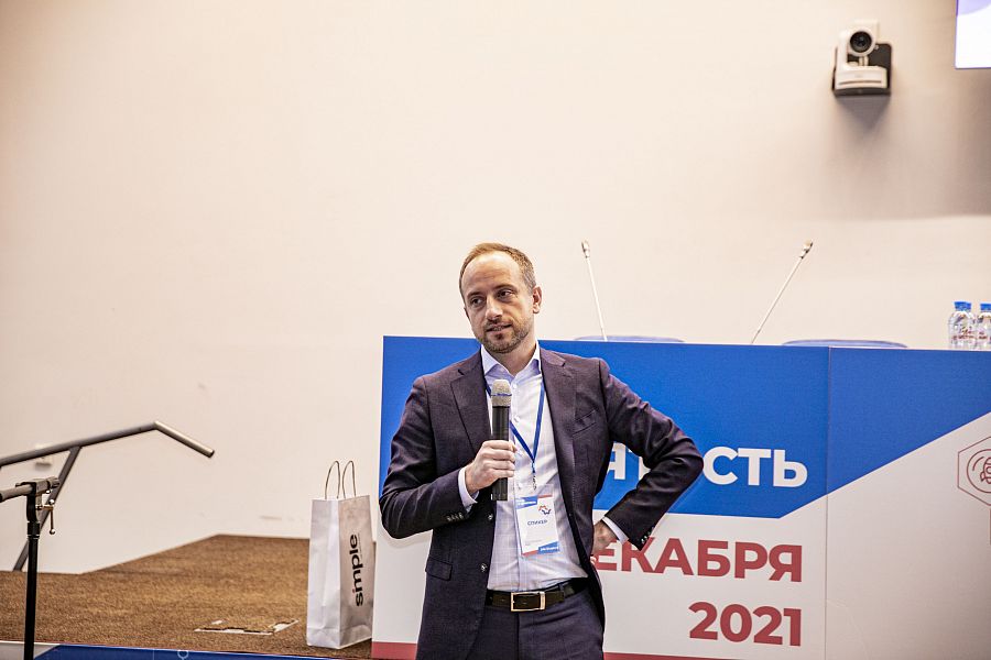 Роман Губанов, директор отдела продаж «Авито Работа»/ конференция "Торговля: кадровый разрыв"
