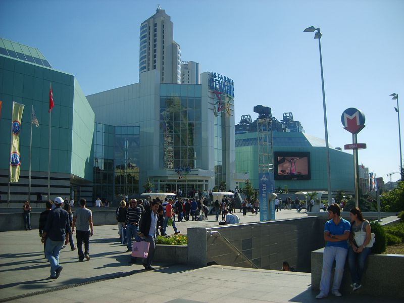 Торговый центр Cevahir в Стамбуле, Турция.